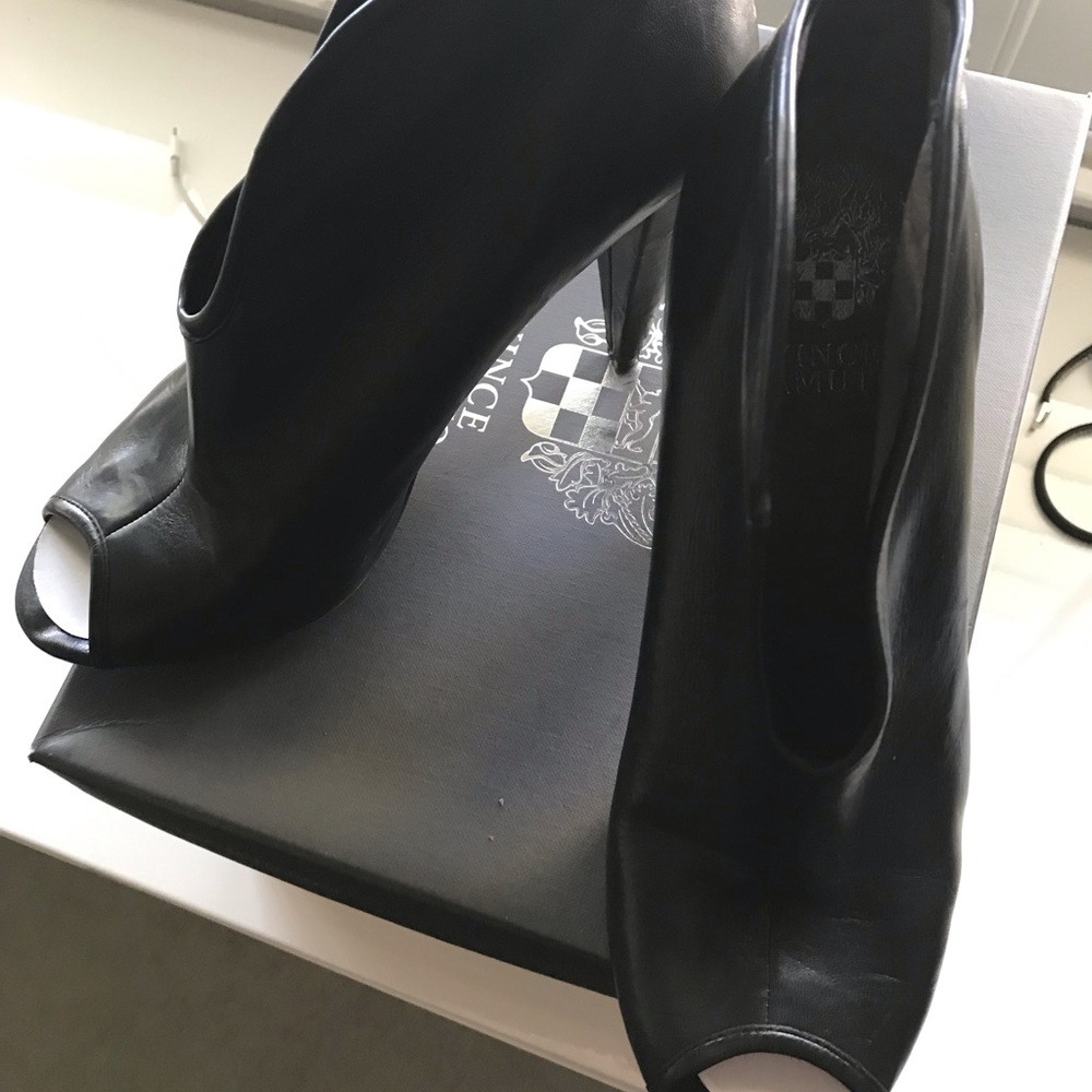Shoes - Picture 6 of 6